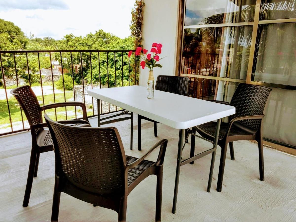 Hostal & Suites Pata De Perro Bacalar Bagian luar foto