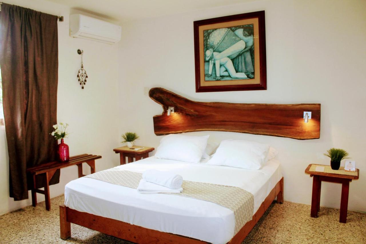 Hostal & Suites Pata De Perro Bacalar Bagian luar foto