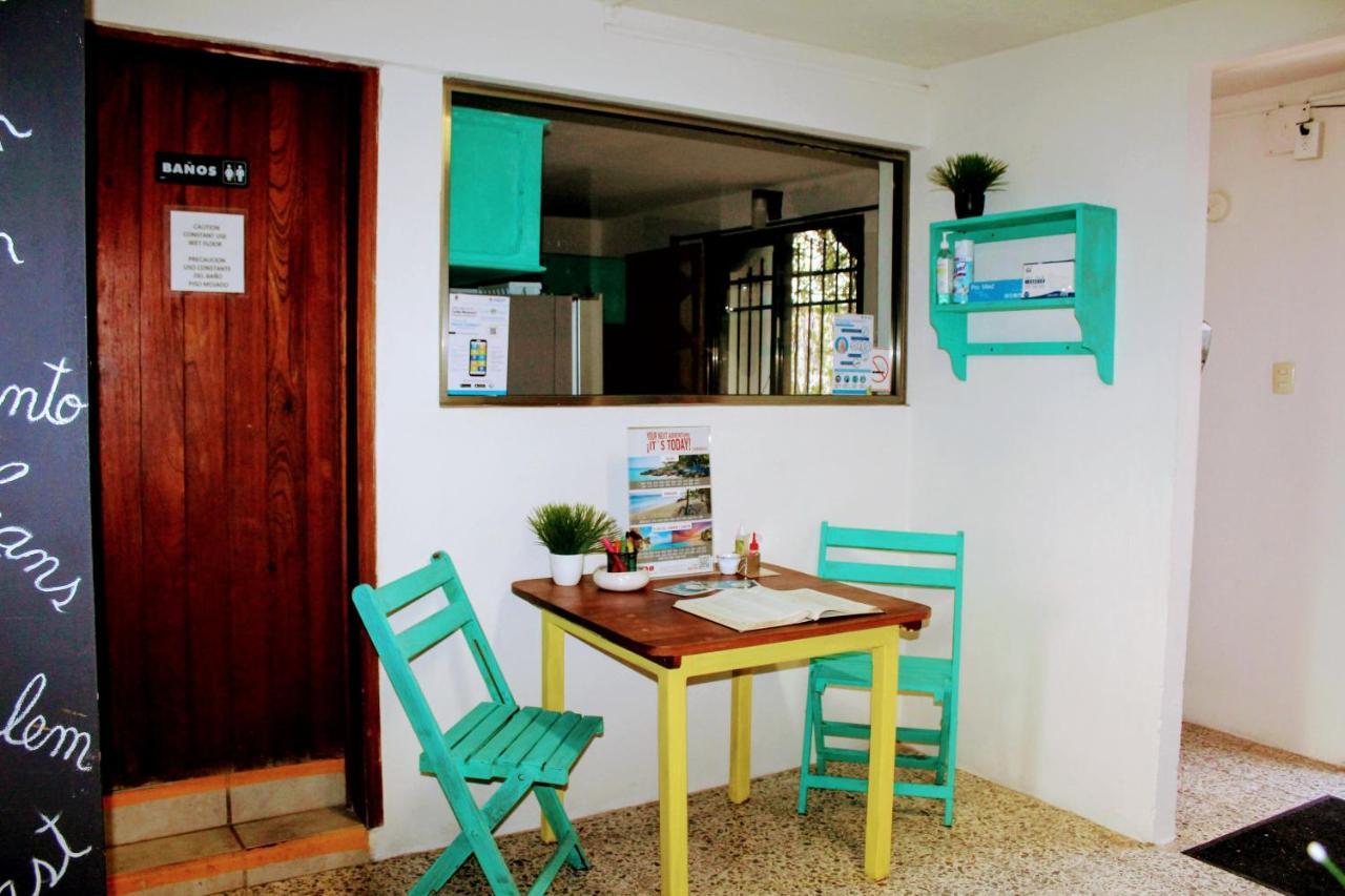 Hostal & Suites Pata De Perro Bacalar Bagian luar foto