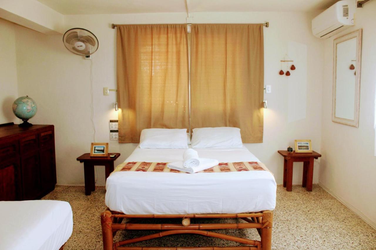 Hostal & Suites Pata De Perro Bacalar Bagian luar foto