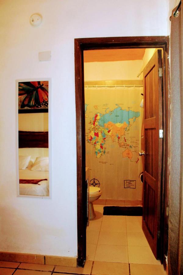 Hostal & Suites Pata De Perro Bacalar Bagian luar foto