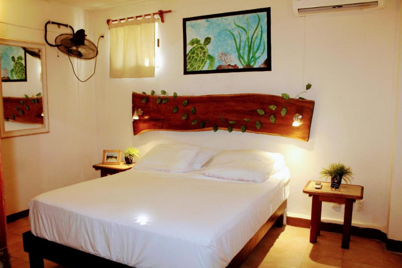 Hostal & Suites Pata De Perro Bacalar Bagian luar foto