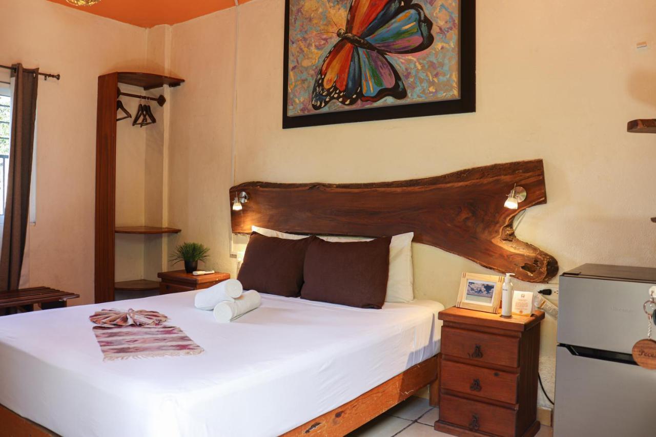 Hostal & Suites Pata De Perro Bacalar Bagian luar foto