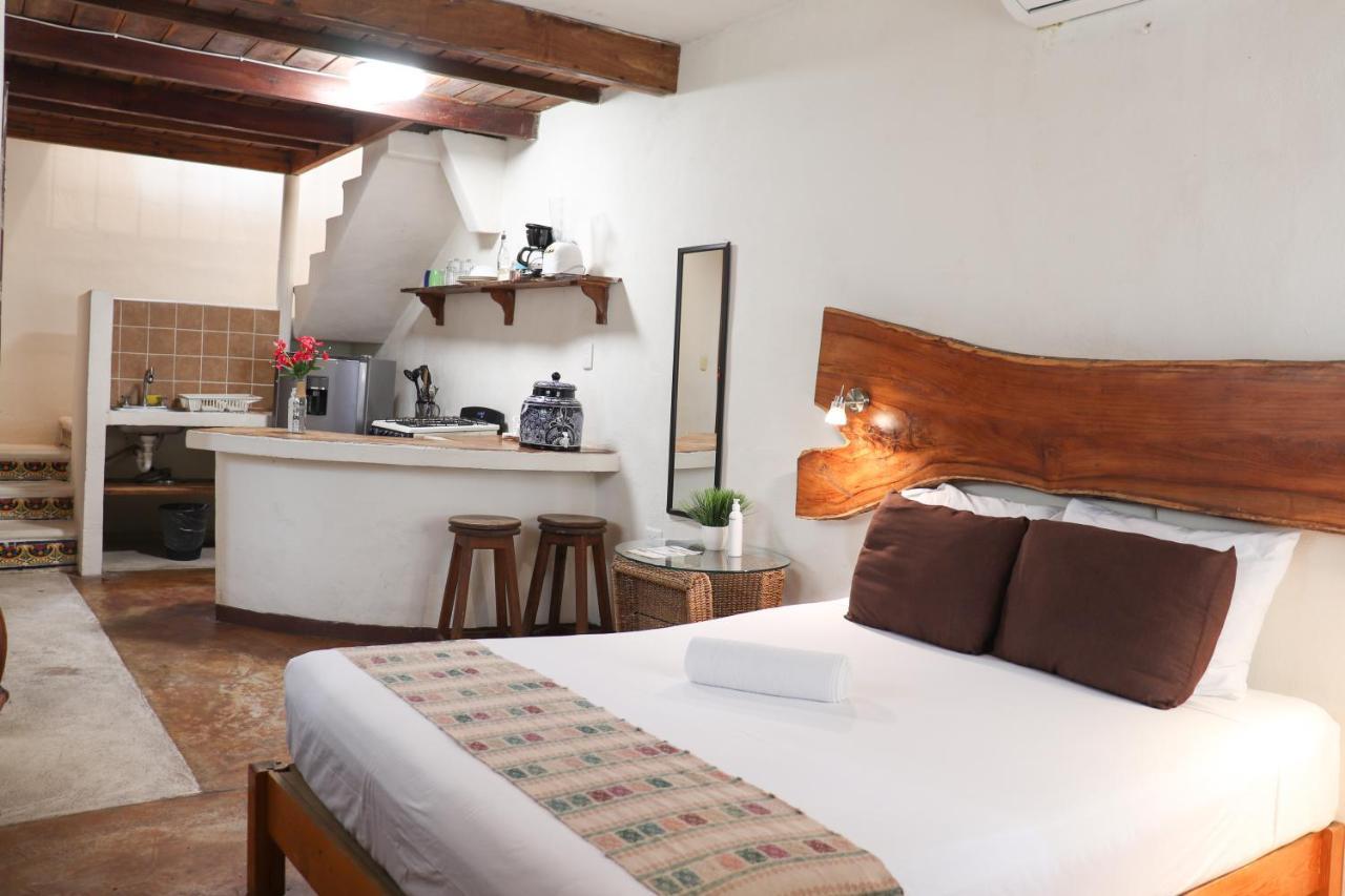 Hostal & Suites Pata De Perro Bacalar Bagian luar foto